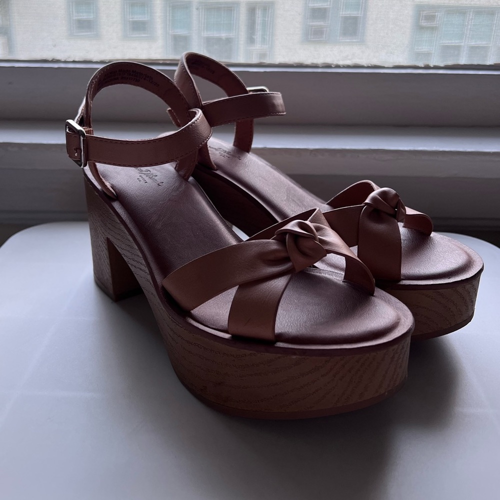 Women's Valerie Platform Heels Tan